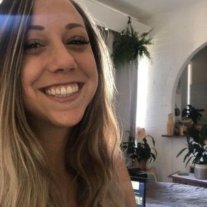 Meet your Posher, Breanne